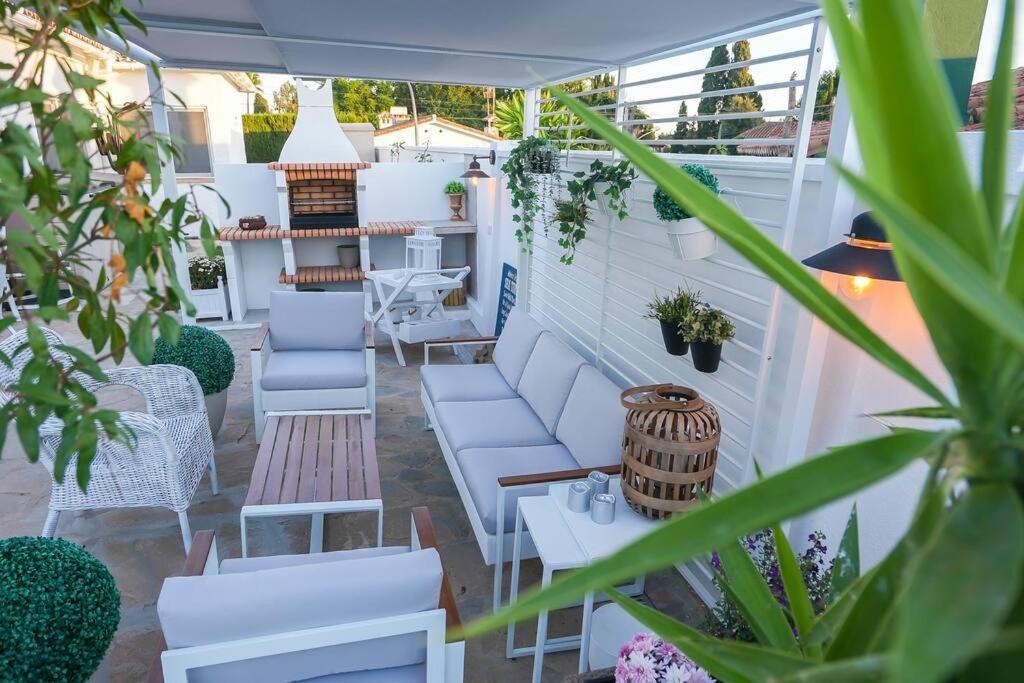 Villa Casacara Marbella Beachside Costabella -Spain Exterior foto