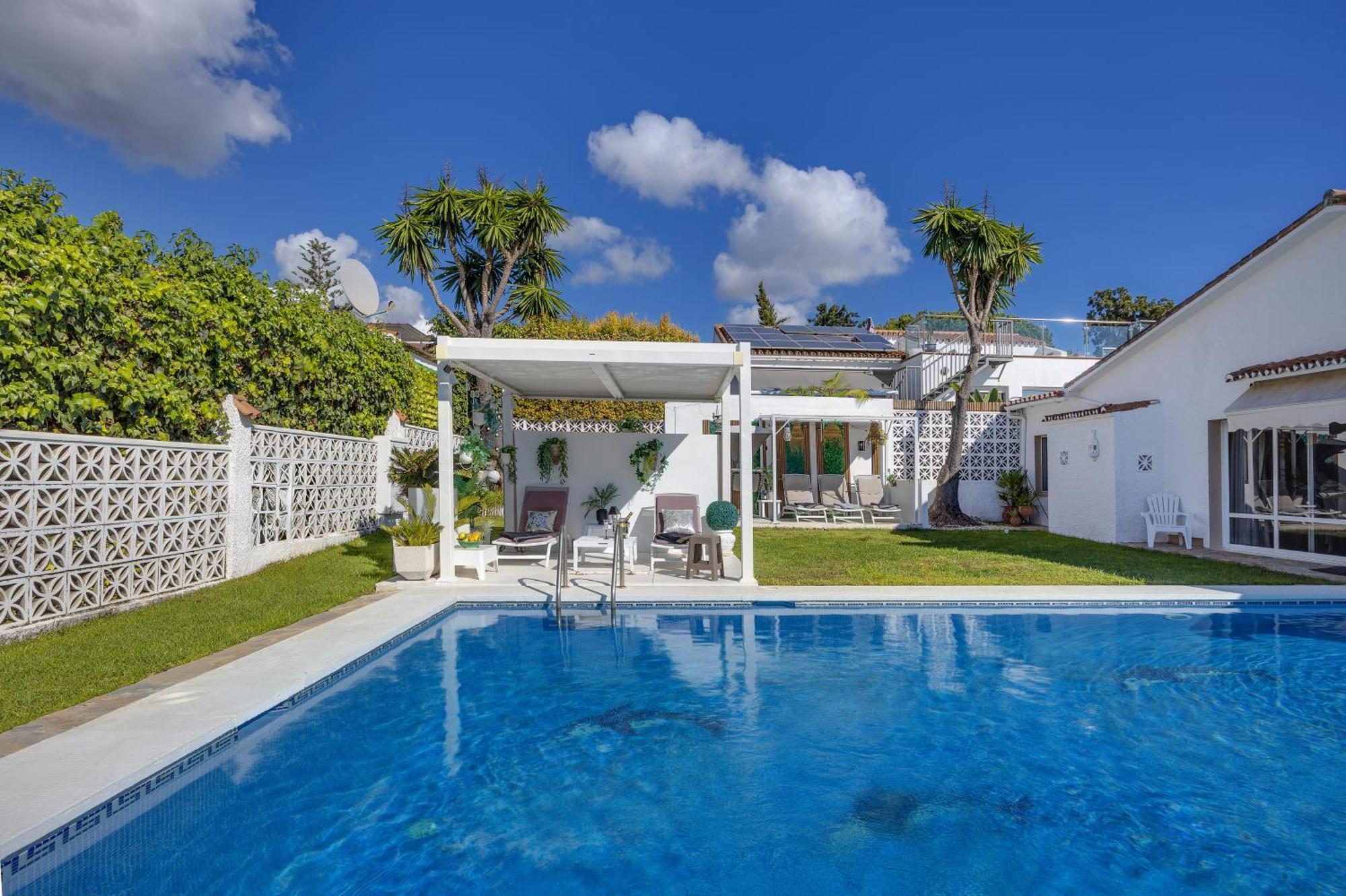 Villa Casacara Marbella Beachside Costabella -Spain Exterior foto