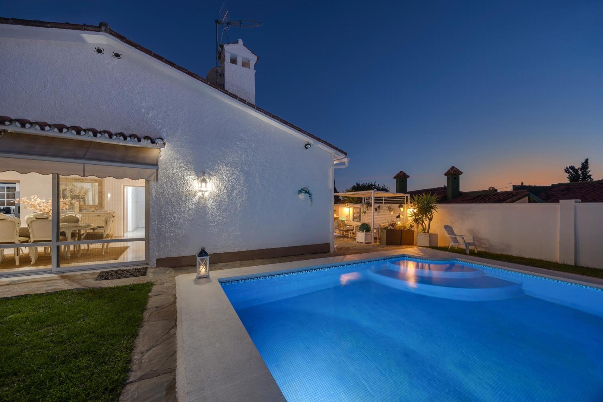 Villa Casacara Marbella Beachside Costabella -Spain Exterior foto